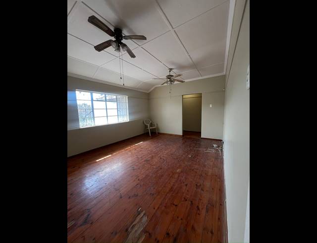 3 BEDROOM HOUSE TO LET IN OVERPORT